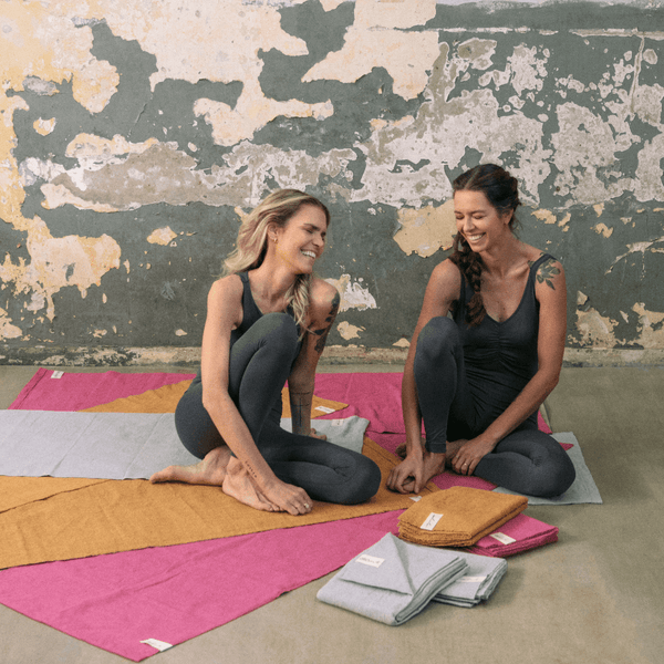 Roupa de Yoga com design brasileiro feito com amor! Padrões Exclusivos e  Tecidos Ultracomfortáveis, que proporcionam uma sensação de segunda pele. –  MELT-Europe